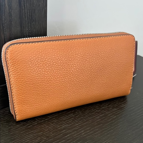 NWT Coach Tan Leather Wristlet Wallet - Picture 5 of 13